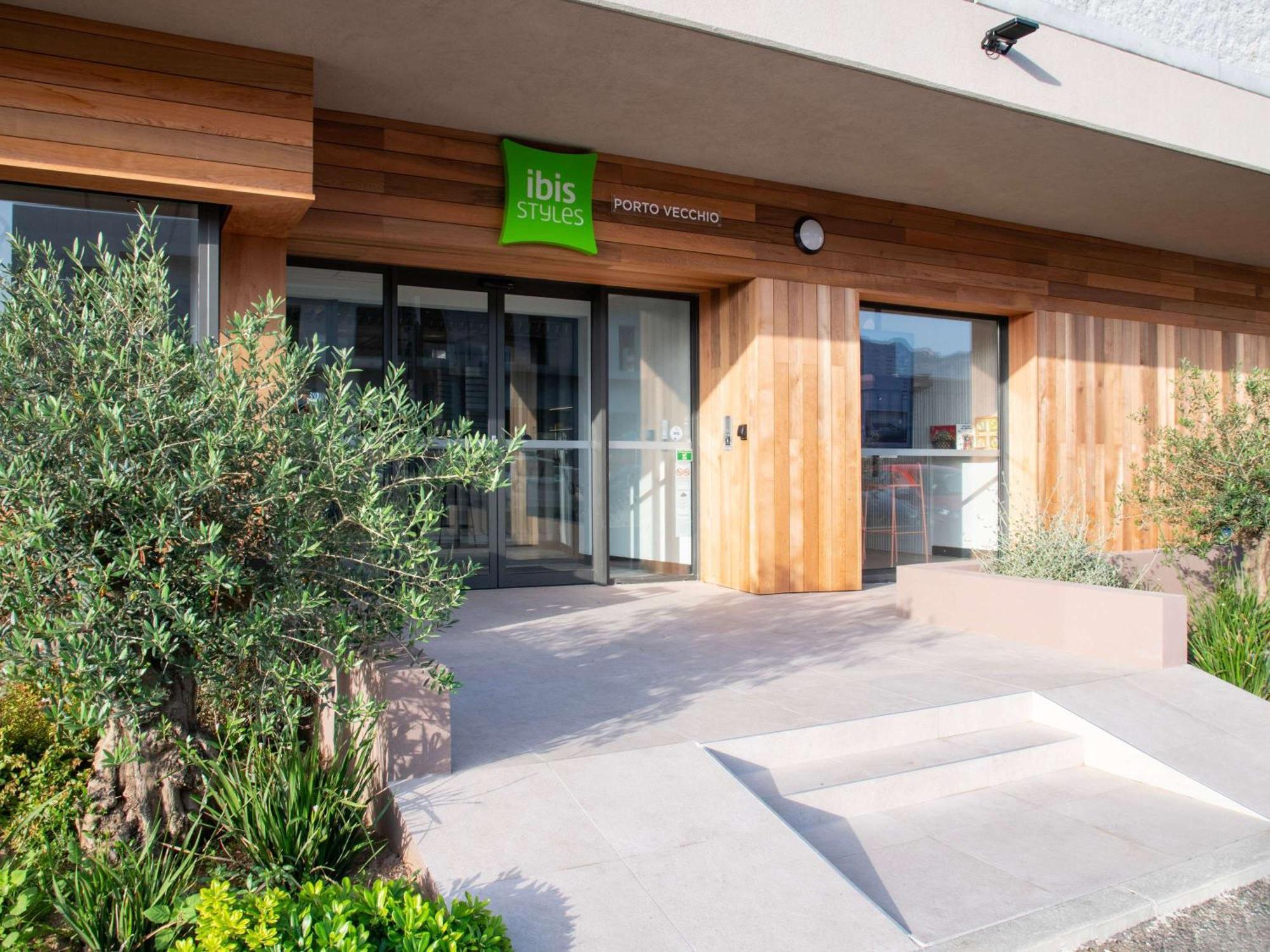 Hotel Ibis Styles Porto Vecchio Esterno foto